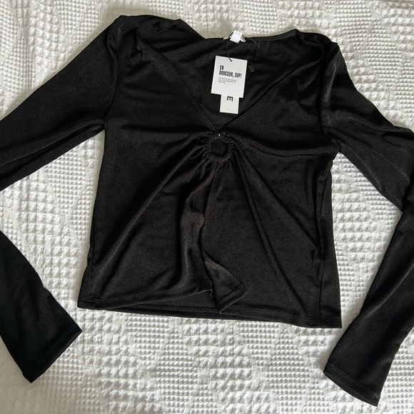 garage key hole long sleeve top - Picture 4 of 4